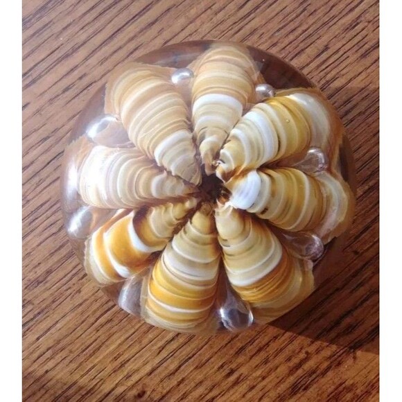 Paperweight Vintage 1970s St Clair yellow Art Glass ribbon controlled bubble - Picture 5 of 7